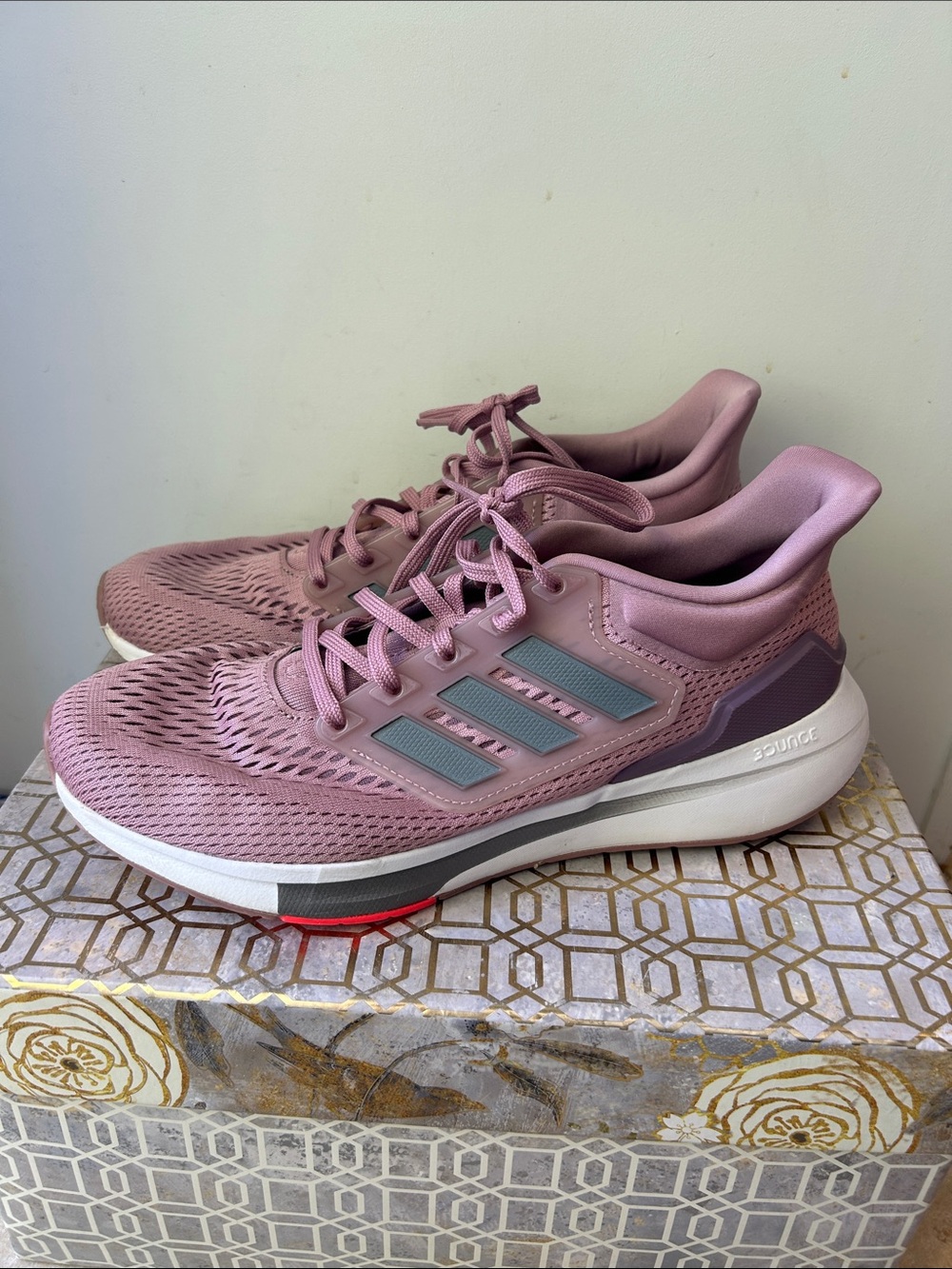 Adidas EQ21 Running Sneakers Women's size 9
